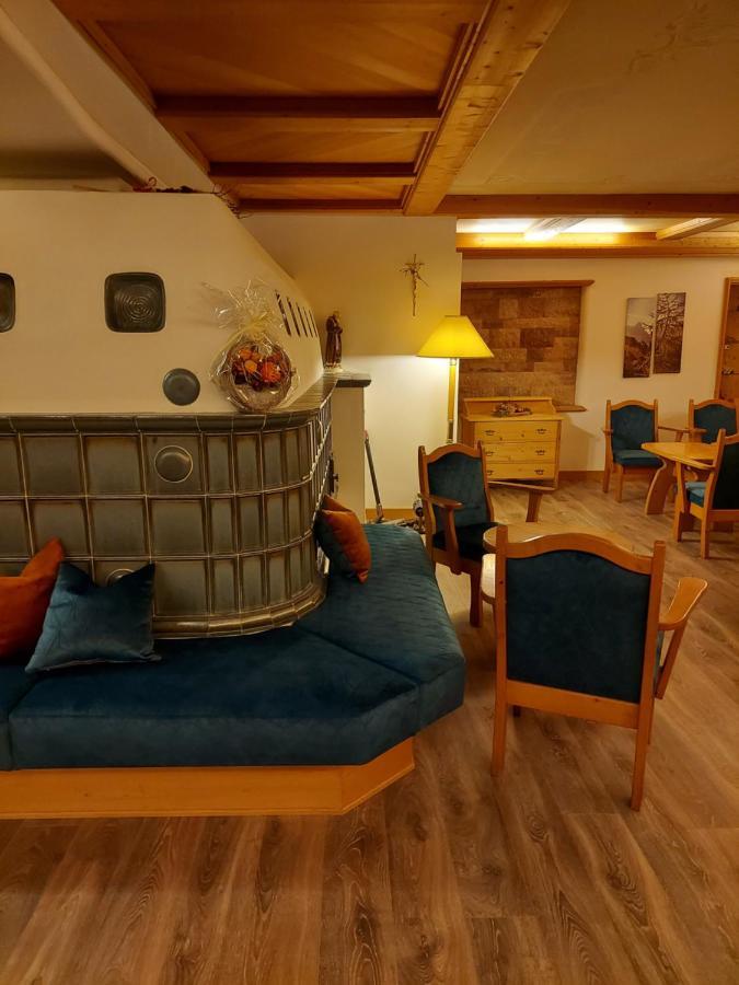 Hotel Alpina Pinzolo Esterno foto