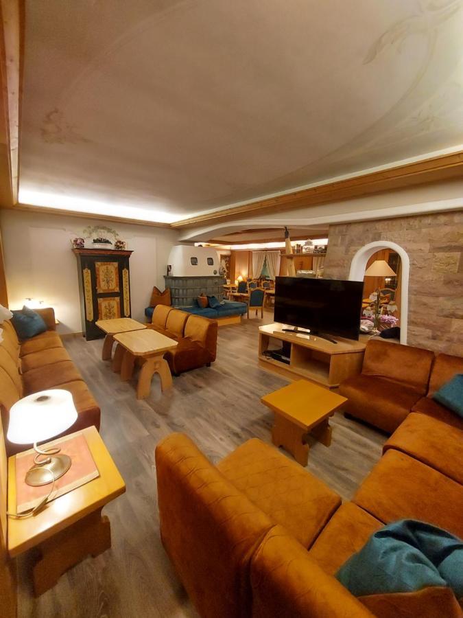 Hotel Alpina Pinzolo Esterno foto