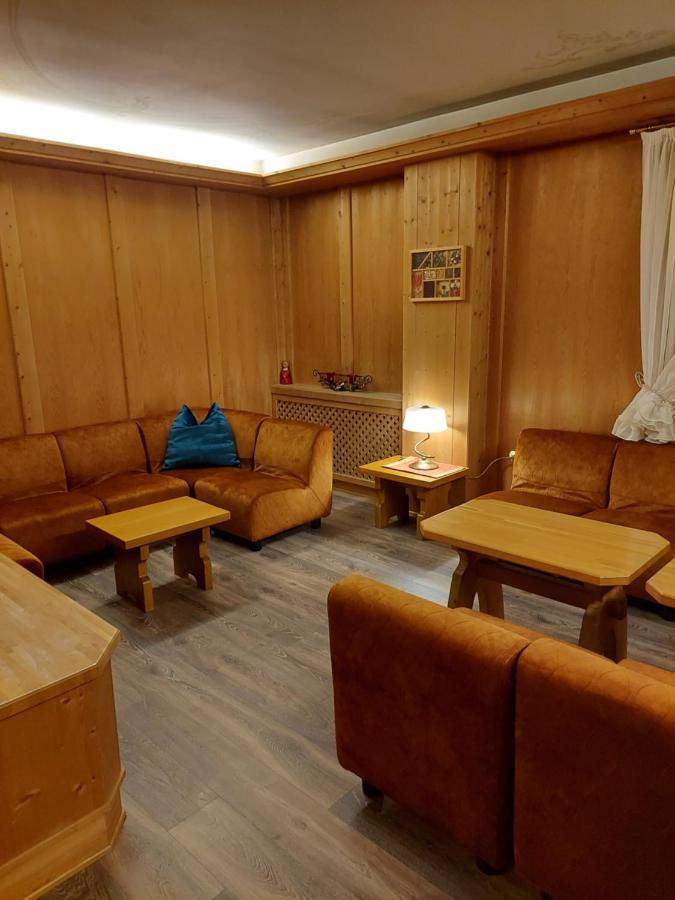Hotel Alpina Pinzolo Esterno foto