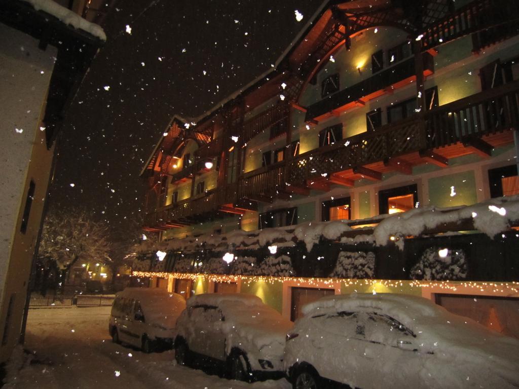 Hotel Alpina Pinzolo Esterno foto