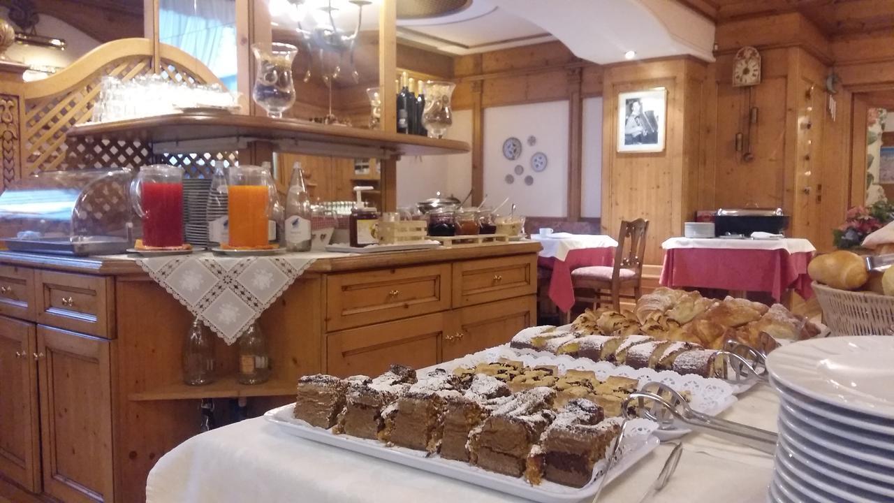 Hotel Alpina Pinzolo Esterno foto